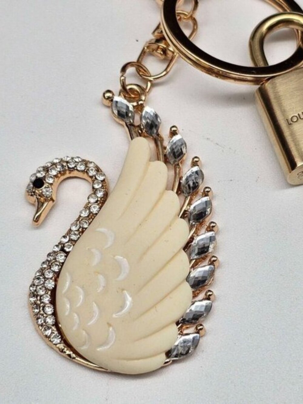 Authentic LV Louis Vuitton Gold Lock & Key 🔑Unbranded Swan Keychain Charm - Picture 5 of 10